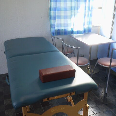 写真　ボディケア・治療台 2013112713570000(480x480)