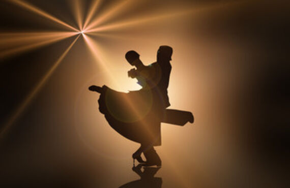 「骨盤・股関節・腸腰筋エクササイズ」～ 社交ダンスの発表会で✨